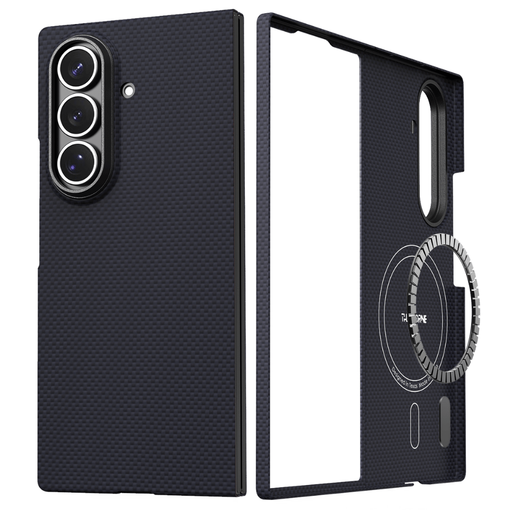 代替テキスト: マグネットリングを内蔵した赤のカーボン調 Galaxy Z Fold 7 ケース。背面と内側の構造を示す分解図。