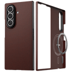 代替テキスト: マグネットリングを内蔵した赤のカーボン調 Galaxy Z Fold 7 ケース。背面と内側の構造を示す分解図。