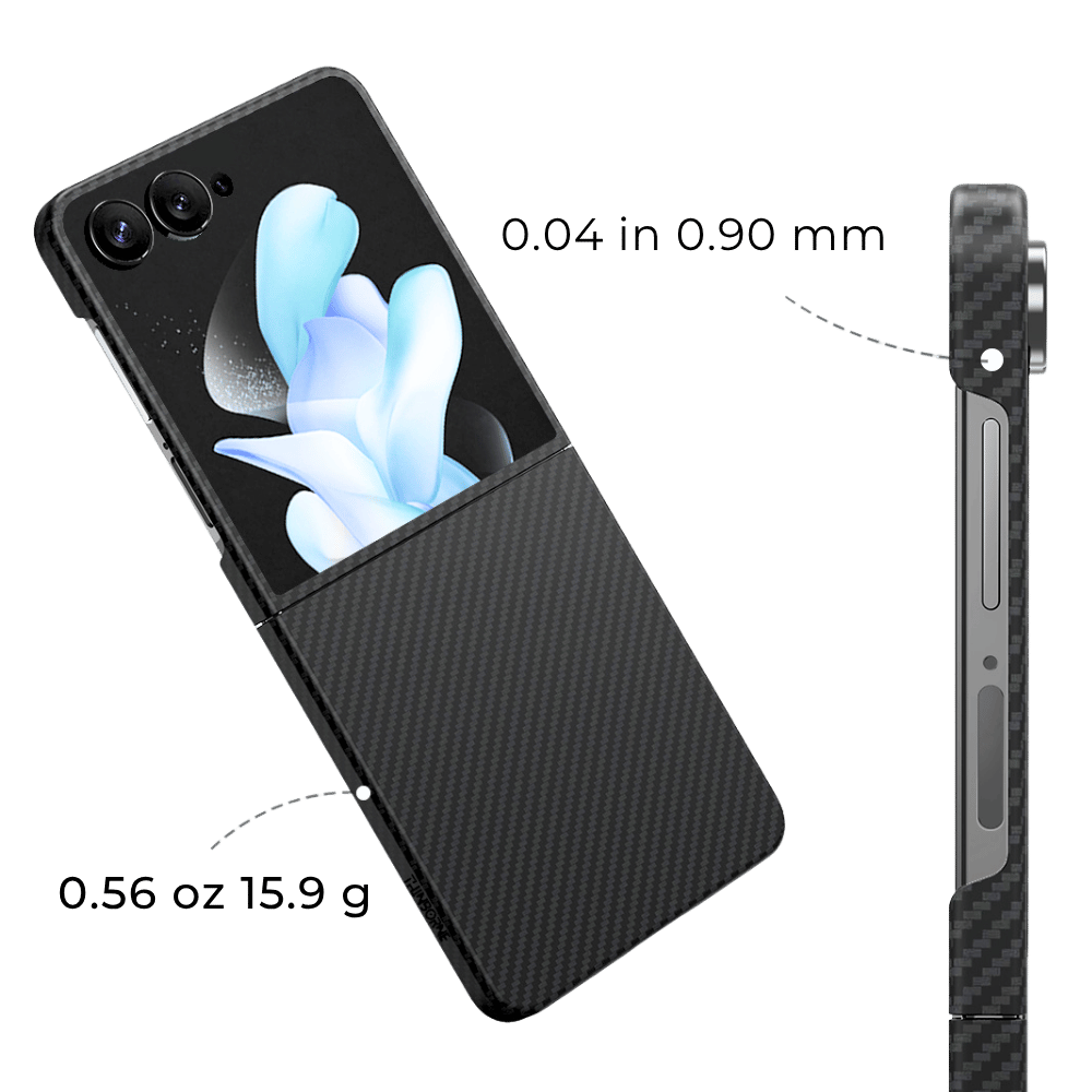 厚さ0.90mm、重さ15.9gの超薄型・軽量ブラックカーボン風Galaxy Z Flip 8用ケース。