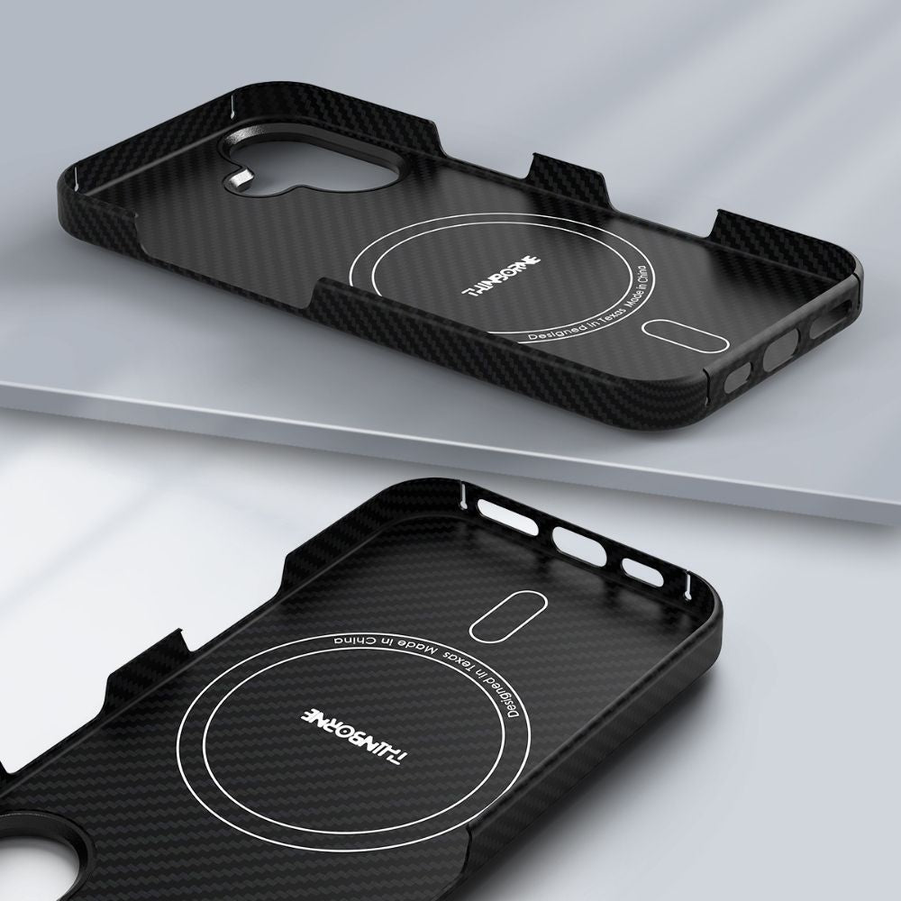 Thinborneブランドのロゴが入ったiPhone 17 ケースの内側デザイン。 MagSafe用磁石の配置イメージ。