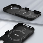 Thinborneブランドのロゴが入ったiPhone 17 ケースの内側デザイン。 MagSafe用磁石の配置イメージ。