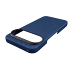 Pixel 11 Pro XL ケース - 斜め角度からのスタイリッシュなネイビーブルーデザイン