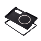 内側マグネットリングが見える Galaxy Z Fold 8 用ブラックカーボン調ケースの斜めショット